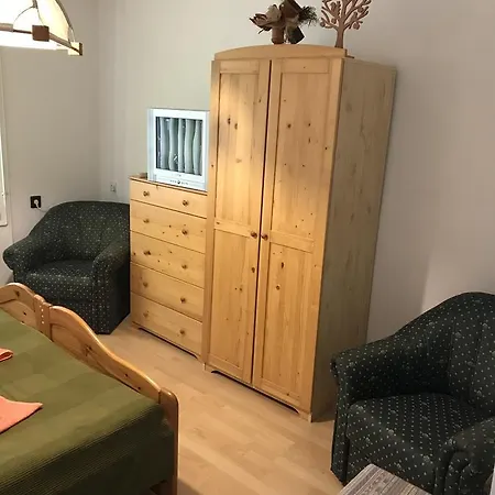 Friends 2 Apartment *