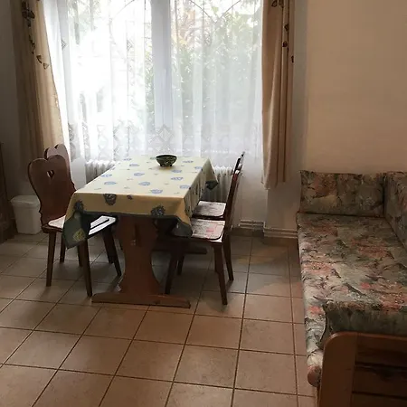 Апартаменты Friends 2 *